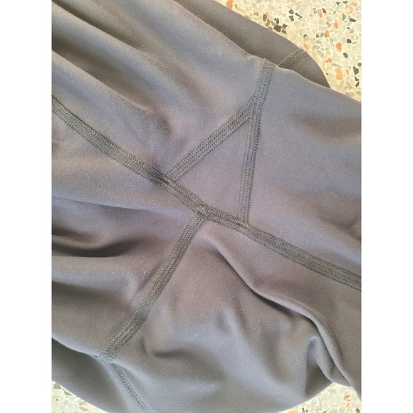 19 Lululemon Wunder Train High Rise 25" - Picture 6 of 9